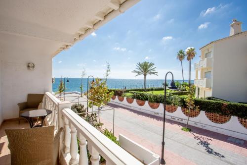 Lets in the Sun La Cala Beachside Townhouse