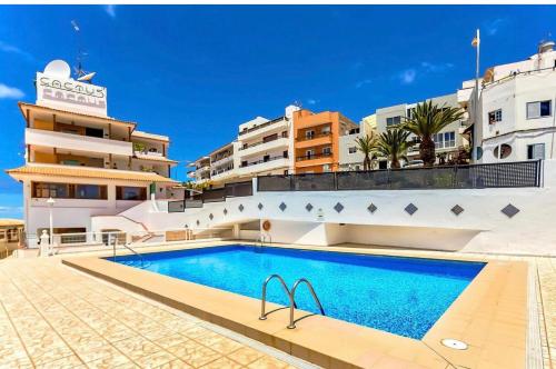 Beautiful 3 Bed Apartment in Los Cristianos Cactus