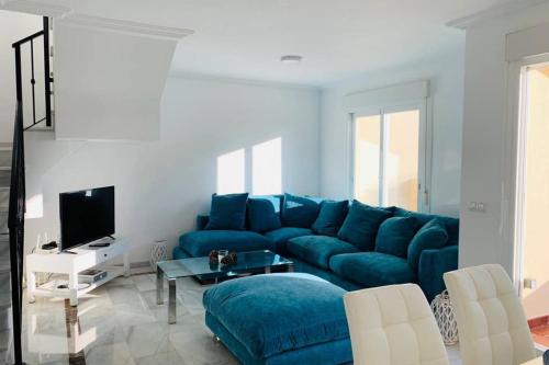 Beautiful 3 bedroom penthouse apartment in Casares Costa