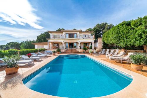 Beautiful 4 Bed (8 Ppl) Villa in Andratx, Mallorca