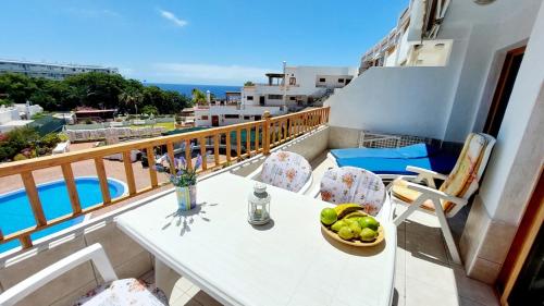 First Line Los Geranios Ocean View Apartment 50 M From La Pinta Beach