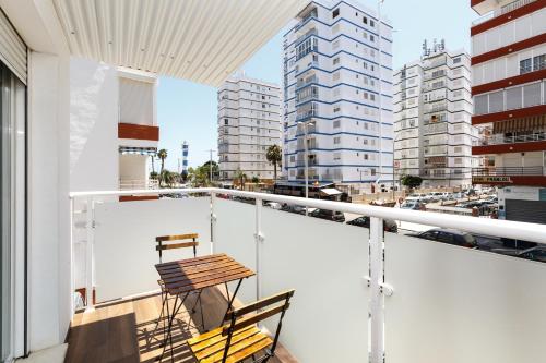 Beautiful and modern duplex. Terrace. 150 m from the beach of Torre del Mar