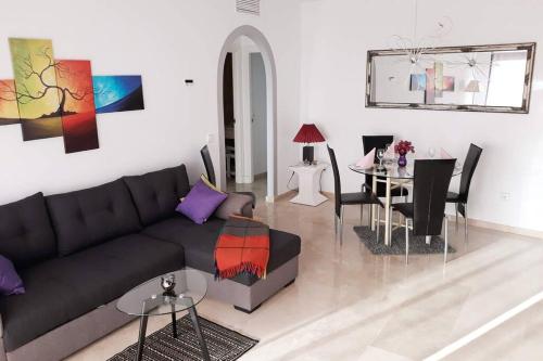 Beautiful apartment in Duquesa suites and gardens