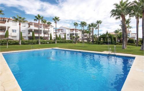 Beautiful apartment in Estepona w/ Outdoor swimming pool, WiFi and 2 Bedrooms