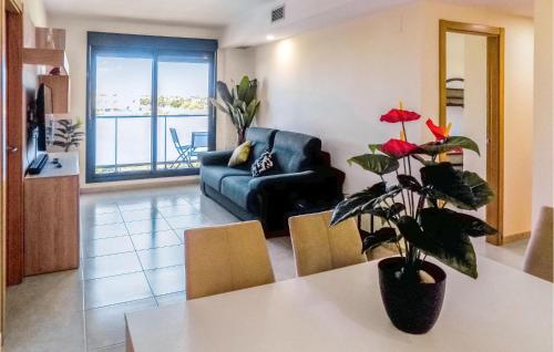 Beautiful apartment in San Jorge with WiFi and 2 Bedrooms