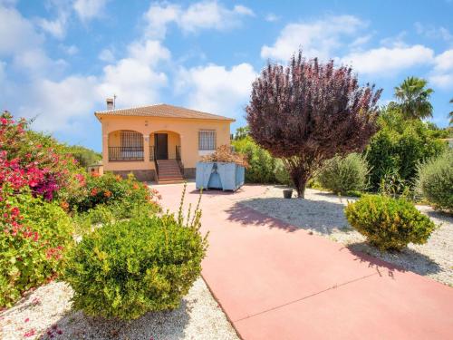 Beautiful holiday home in Alhaurin el Grande with private pool