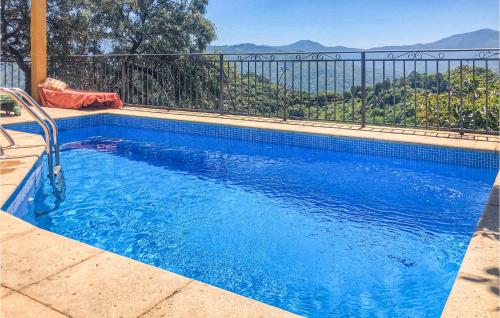 Beautiful home in Algatocín with Outdoor swimming pool, Outdoor swimming pool and 5 Bedrooms