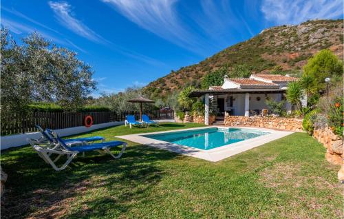 Beautiful home in Alora with Outdoor swimming pool, Private swimming pool and 2 Bedrooms