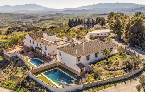 Beautiful home in Casarabonela with WiFi, Outdoor swimming pool and 2 Bedrooms