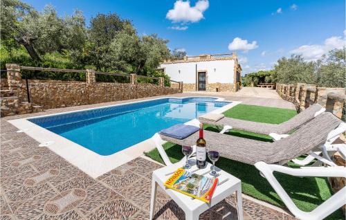 Beautiful home in El Gastor with Outdoor swimming pool, WiFi and 3 Bedrooms