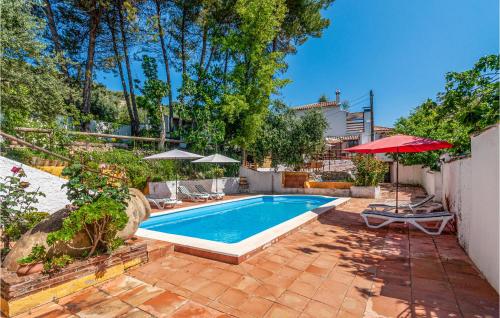 Beautiful home in Fuentes de Cesna with Outdoor swimming pool and 6 Bedrooms