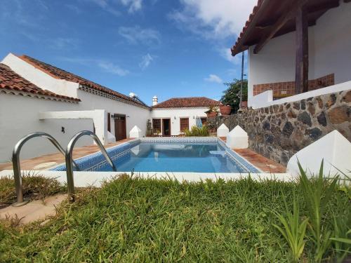 Beautiful House With Access To Pool Tenerife Es