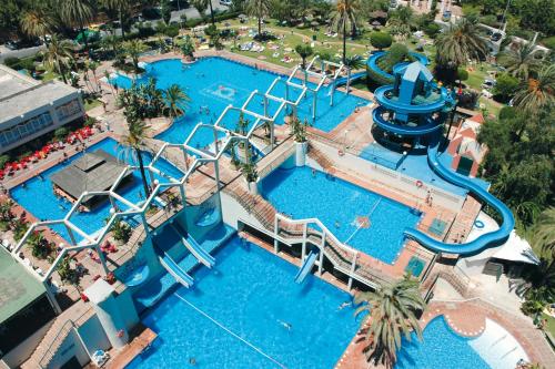 063 - Wonderful 1 Bed Apartment with Water Park Near Beach
