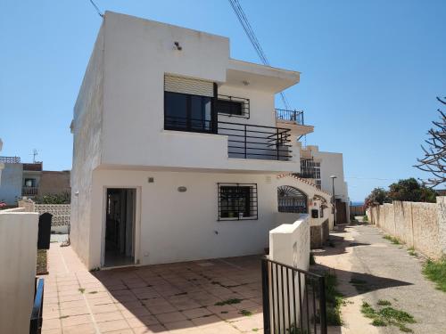 Benatorre Playa (Casa en primera línea de playa).