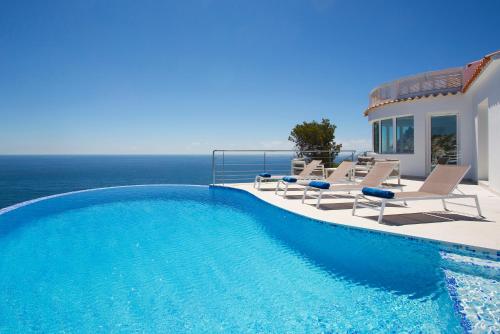 Blue Dream Villa