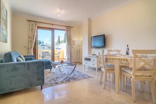 Bonito penthouse cerca del golf en Marbella