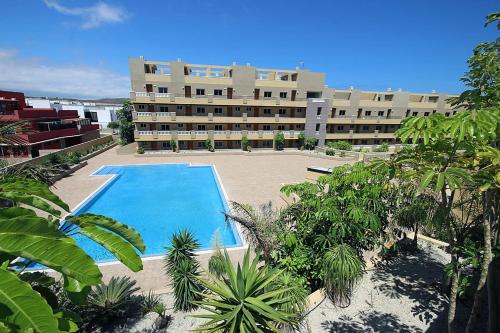 La Perla - Penthouse Living, Private Roof Terrace, Pool, Parking, Wifi