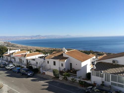 Bungalow con vista al mar