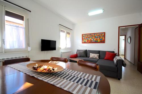 Ca La Lluïsa - Holiday Apartment