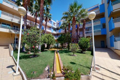 Cabo Roig, 2 bedroom apartment with sea views