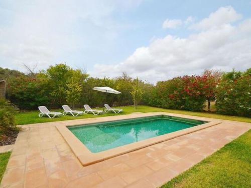 Spacious Holiday Home with Private Pool in Buger