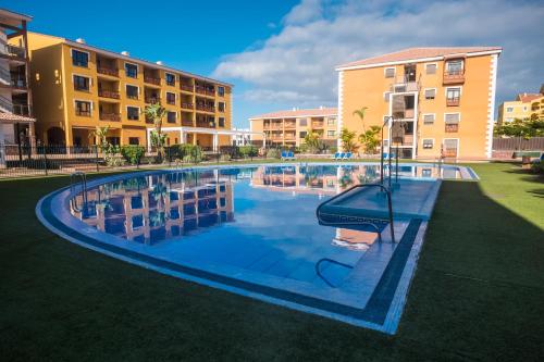 Apt with jacuzzi in Palm-Mar Arona