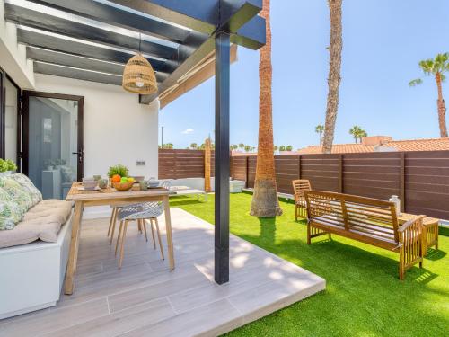 Calma House Gran Canaria - Private terrace with Bbq