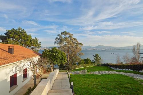 Cangas Village Grupo de Villas