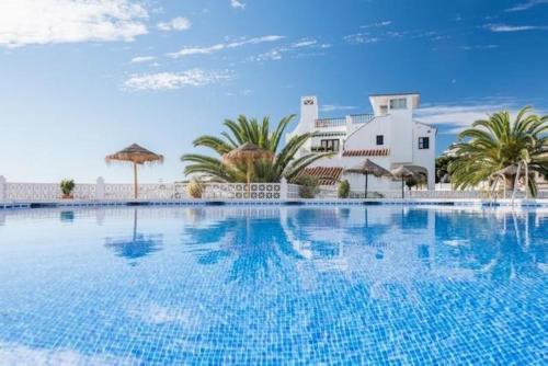 Capistrano Playa, Modern Apartment within walking distance to Burriana Beach