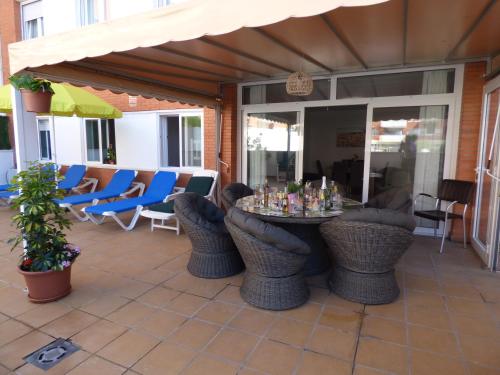 Lloret Pool & Terrace