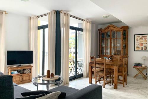 Bear Holiday - Apartment Beau with Sea View in Moraira near the Beach