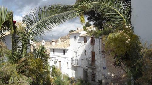 Casa en la Plaza, Hinojares Vivienda Rural