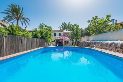 Casa La Limonera. Townhouse with pool for up to 6 persons in Santanyi