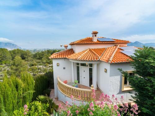 Beautiful Villa In Pedreguer with Swimming Pool