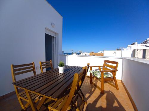 Casa Ortiz with private roof terrace - oceanview