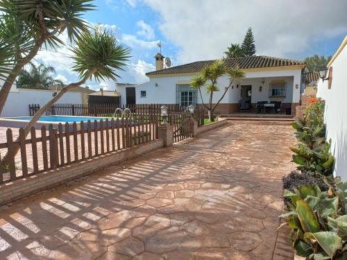 Casa Rafael-Chalet con piscina privada
