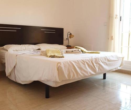 Lovely 3-Bed House in San Juan de los Terreros