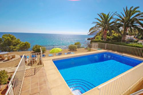 Celia - oceanfront villa in Costa Blanca