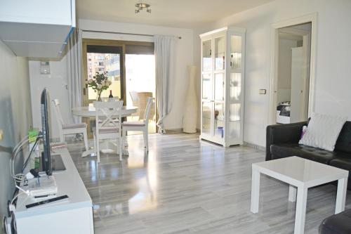 2 Bedroom 2 Bathroom Apartment In The Heart Of Fuengirola With Big Terrace And Free Parking Space Close To Beach