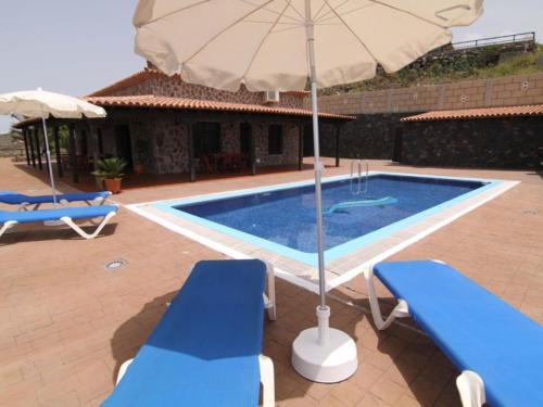 Cercado Del Medio, Chalet Con Piscina Privada