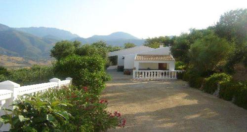 2 bedrooms chalet with lake view and furnished terrace at El Gastor