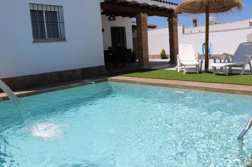 Chalet carril de los pareja - piscina privada