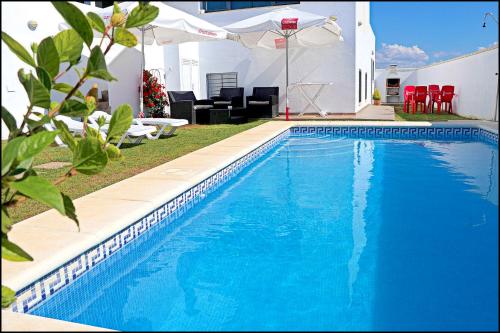 Chalet Chaparrillo con piscina