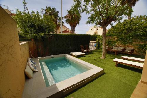 Chalet piscina privada Gran Alacant-Santa Pola-Aledama Homes