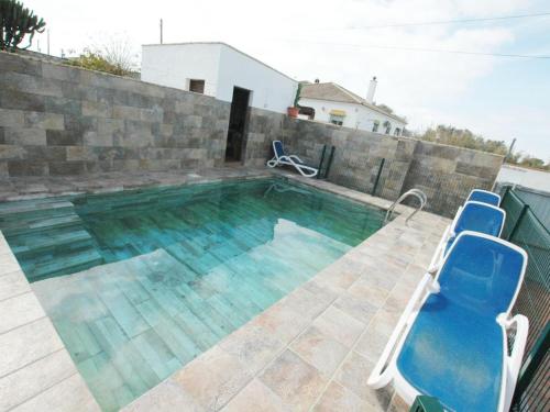 Chalet piscina privada solo familias y parejas 2