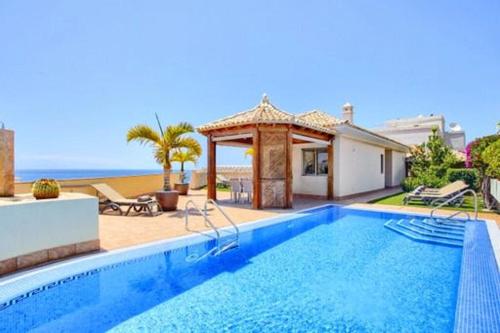 4 bedrooms chalet with sea view private pool and enclosed garden at Santiago del Teide 1 km away from the beach