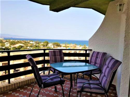 2 Dormitorios, Gran Terraza con Vista al Mar, WiFi, Parking y Piscina