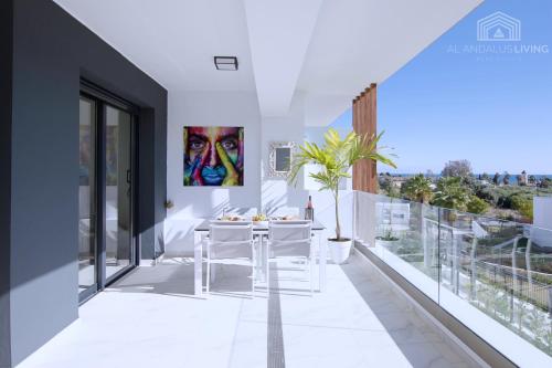 Contemporary apartment 8 min to Puerto Banus