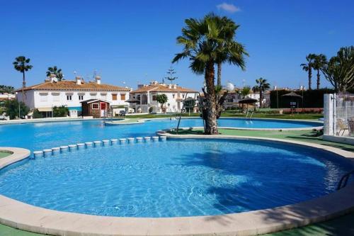 Costa Blanca Bungalow Lago jardin frente piscina 4 personas