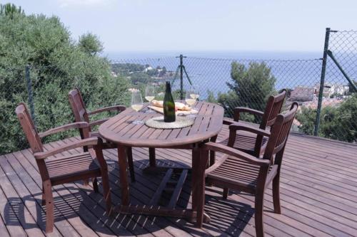 Costa Brava apartment with stunning sea view